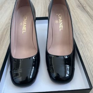 Chanel size 8.5 women’s high heels